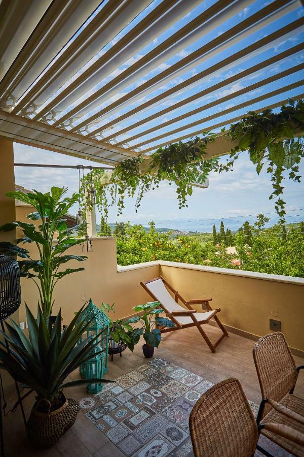 Lianelia Luxury Village House Argyrades Exterior photo